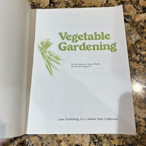 Vintage Vegetable Gardening Book Paperback 1977 - Picture 2 of 7